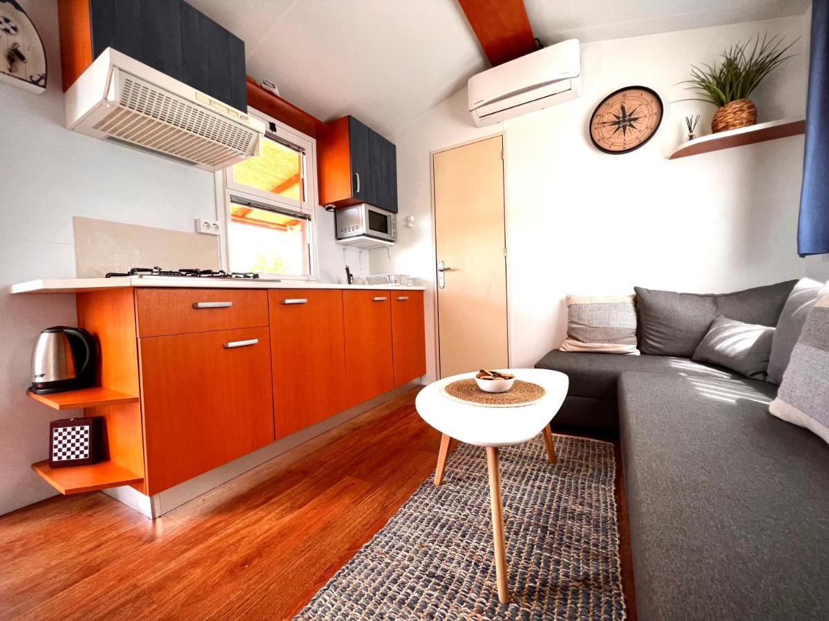 Mobile Home Nebo Luxus Klenovica Esterno foto