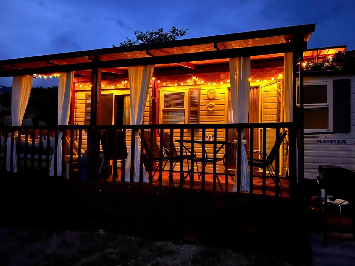 Mobile Home Nebo Luxus Klenovica Esterno foto